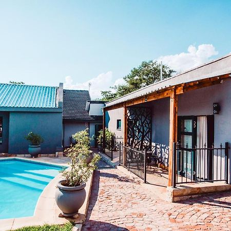 Le Grant Guesthhouse Aparthotel Kroonstad Kültér fotó