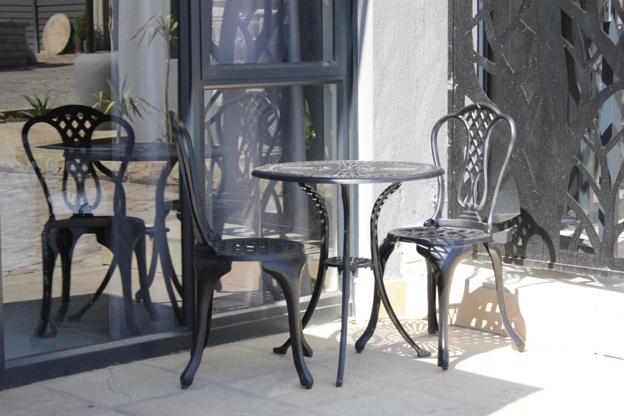 Le Grant Guesthhouse Aparthotel Kroonstad Kültér fotó