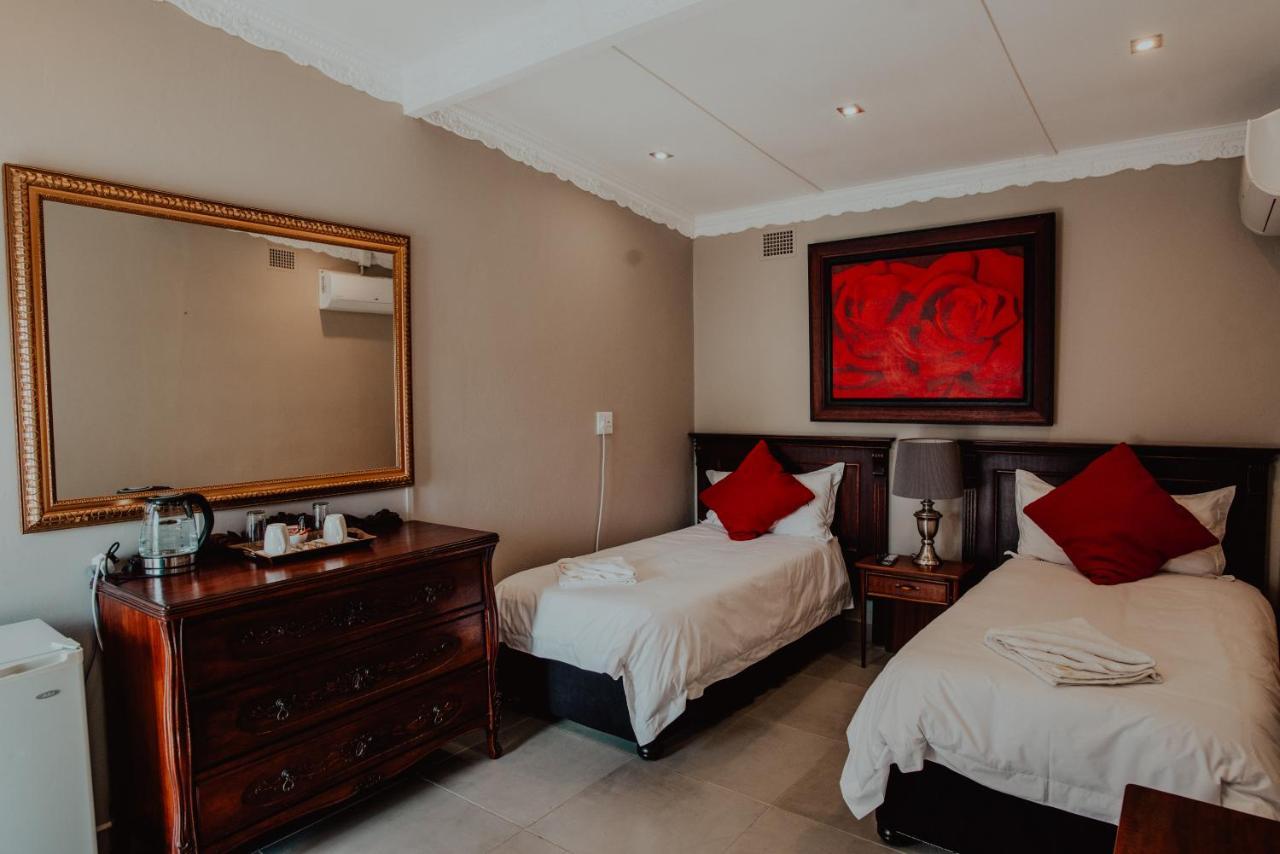 Le Grant Guesthhouse Aparthotel Kroonstad Kültér fotó
