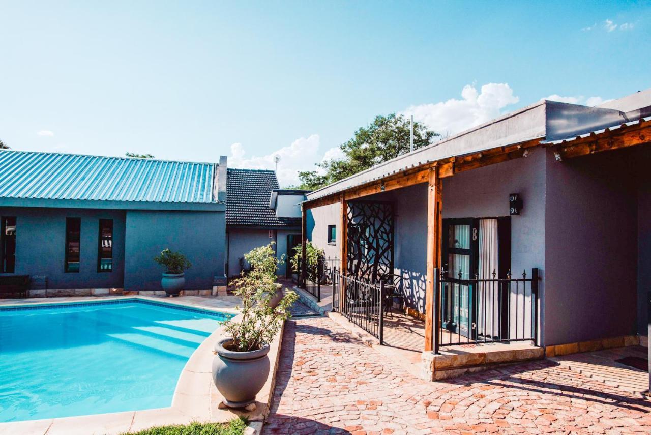 Le Grant Guesthhouse Aparthotel Kroonstad Kültér fotó