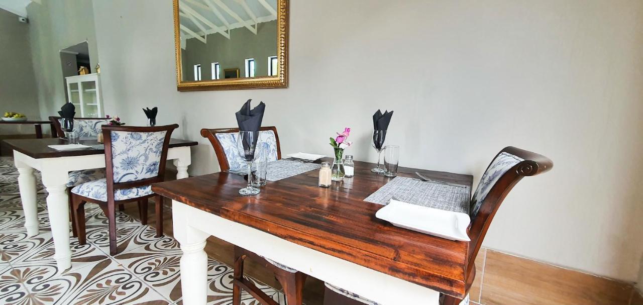 Le Grant Guesthhouse Aparthotel Kroonstad Kültér fotó