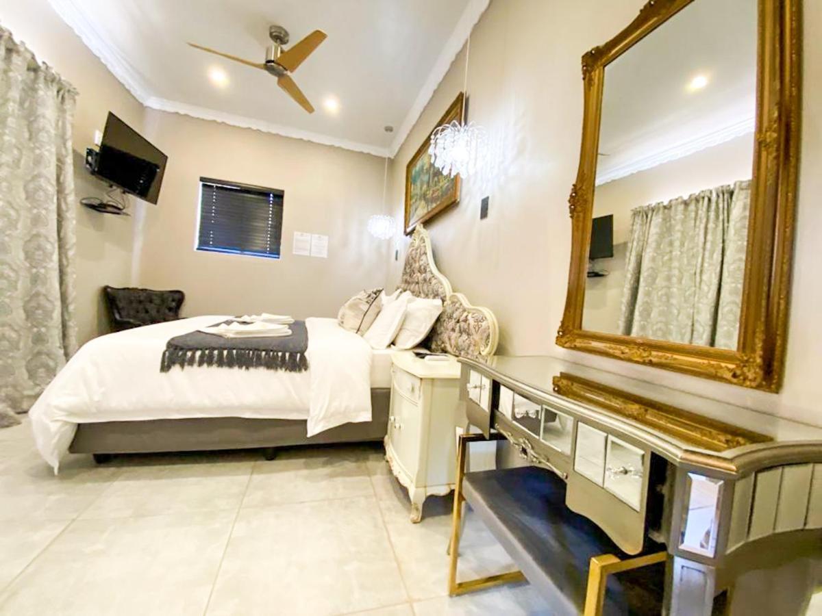 Le Grant Guesthhouse Aparthotel Kroonstad Kültér fotó